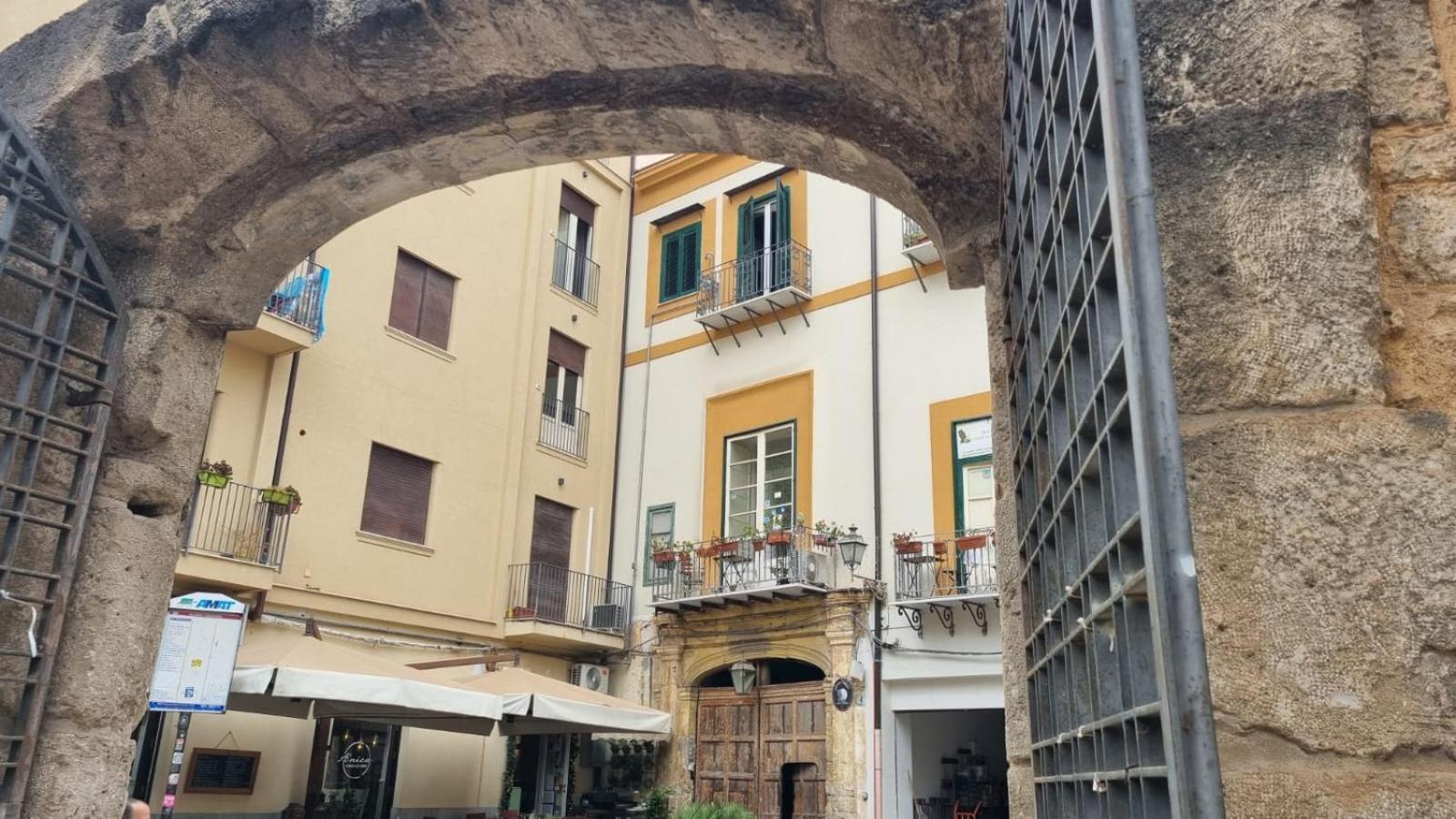 2 Sicilie Rooms And Suite In Centro Palermo Dış mekan fotoğraf